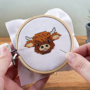 Cross-stitch Kit - Highland cow